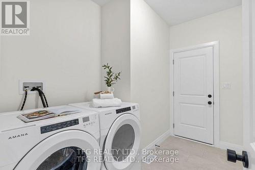 2 Cameron Court, Cavan Monaghan, ON - Indoor Photo Showing Laundry Room