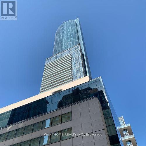 5409 - 386 Yonge Street, Toronto, ON - 