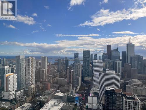 5409 - 386 Yonge Street, Toronto, ON - Outdoor With View