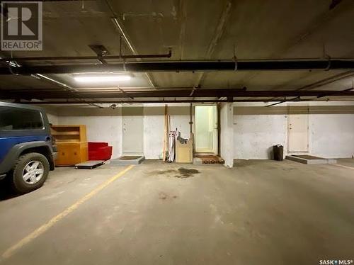 26 2338 Assiniboine Avenue E, Regina, SK - Indoor Photo Showing Garage