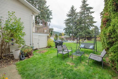 7706 Giles Drive, Coldstream, BC - Outdoor