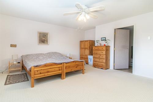 102-2477 Ingram Road, West Kelowna, BC - Indoor Photo Showing Bedroom