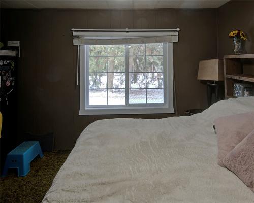 12 Wilkinson Road, Enderby, BC - Indoor Photo Showing Bedroom