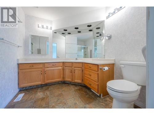 418 Ridge Road, Penticton, BC - Indoor Photo Showing Bathroom