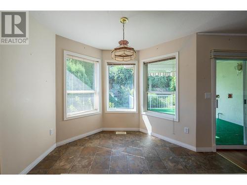 418 Ridge Road, Penticton, BC - Indoor Photo Showing Other Room