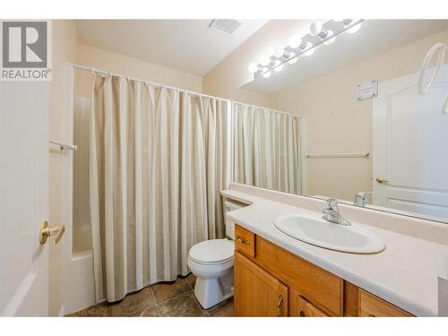 418 Ridge Road, Penticton, BC - Indoor Photo Showing Bathroom