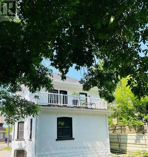 4910 Bridge Street, Niagara Falls, ON - Outdoor With Balcony