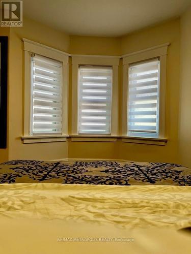 4910 Bridge Street, Niagara Falls, ON - Indoor Photo Showing Bedroom