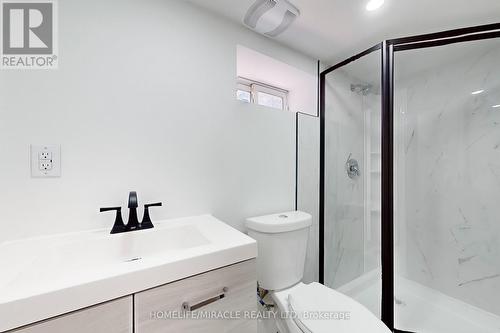 971 Ormsby Street, London, ON - Indoor Photo Showing Bathroom