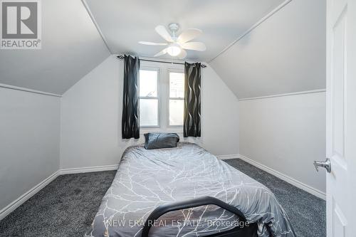 63 Salisbury Avenue, Brantford, ON - Indoor Photo Showing Bedroom