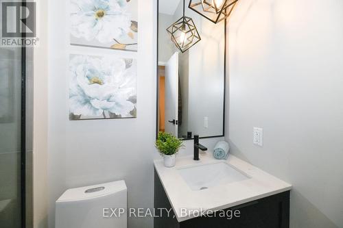 204 - 11 Rebecca Street, Hamilton, ON - Indoor Photo Showing Bathroom