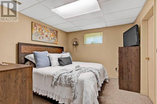 126 Maple Court, Shelburne, ON - Indoor Photo Showing Bedroom