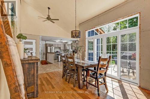 126 Maple Court, Shelburne, ON - Indoor Photo Showing Dining Room