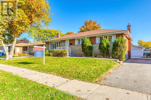 615 Cumberland Avenue E, Burlington, ON - Outdoor With Facade