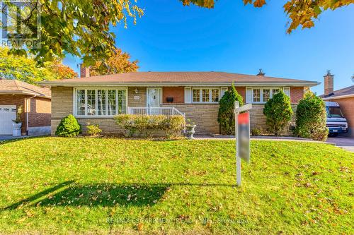 615 Cumberland Avenue E, Burlington, ON - Outdoor With Facade