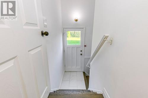 615 Cumberland Avenue E, Burlington, ON - Indoor Photo Showing Other Room