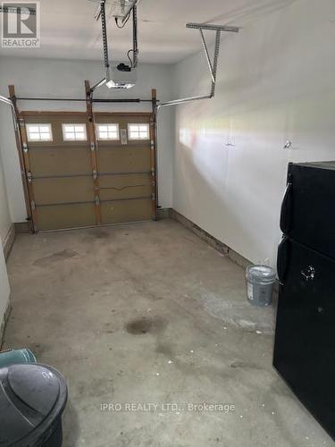 792 Bolingbroke Drive, Milton, ON - Indoor Photo Showing Garage