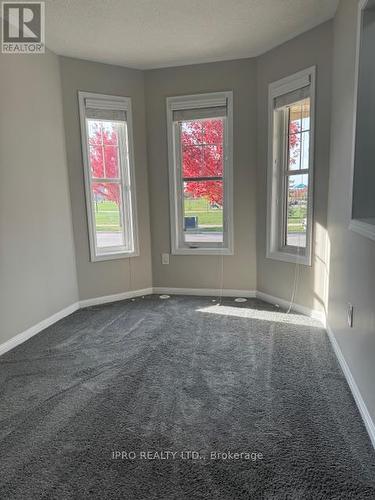 792 Bolingbroke Drive, Milton, ON - Indoor Photo Showing Other Room