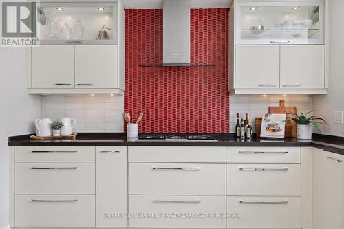 1724 Medallion Court, Mississauga, ON - Indoor Photo Showing Kitchen