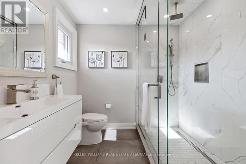 1724 Medallion Court, Mississauga, ON - Indoor Photo Showing Bathroom