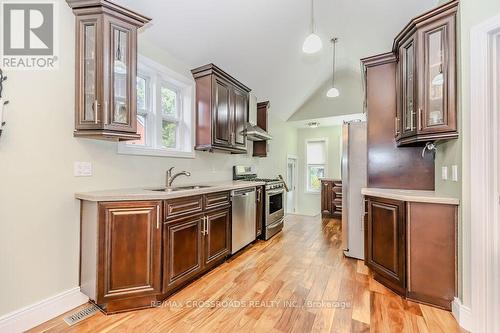 7 Amber Road, Cambridge, ON - Indoor Photo Showing Kitchen With Double Sink