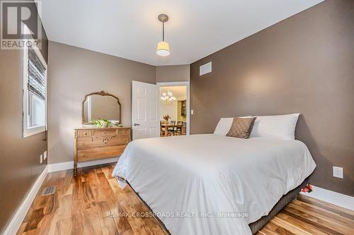 7 Amber Road, Cambridge, ON - Indoor Photo Showing Bedroom