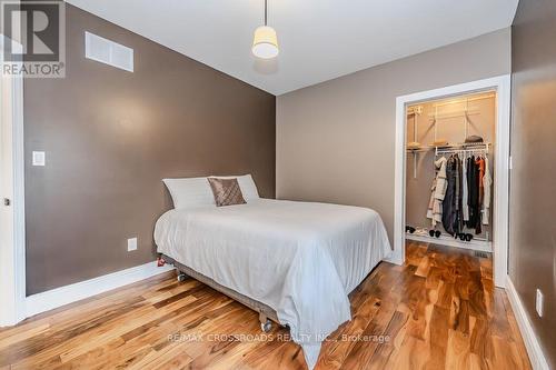 7 Amber Road, Cambridge, ON - Indoor Photo Showing Bedroom