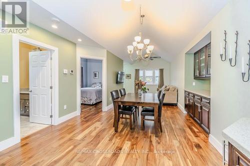 7 Amber Road, Cambridge, ON - Indoor Photo Showing Dining Room