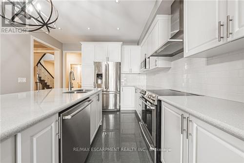 51 Narbonne Crescent, Hamilton, ON - Indoor Photo Showing Kitchen With Stainless Steel Kitchen With Double Sink With Upgraded Kitchen