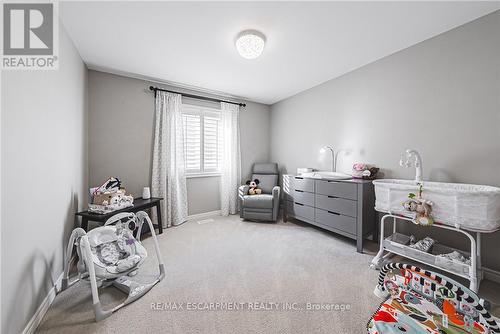 51 Narbonne Crescent, Hamilton, ON - Indoor Photo Showing Bedroom