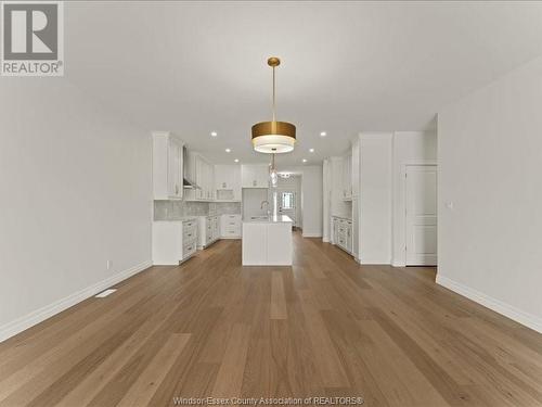 3265 Tullio Drive, Lasalle, ON - Indoor Photo Showing Kitchen