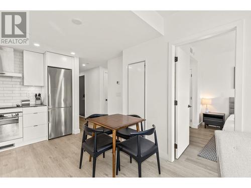 1471 St Paul Street Unit# 606 Lot# 7, Kelowna, BC - Indoor Photo Showing Kitchen