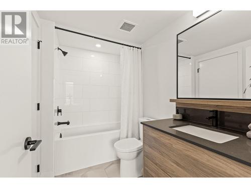 1471 St Paul Street Unit# 606 Lot# 7, Kelowna, BC - Indoor Photo Showing Bathroom