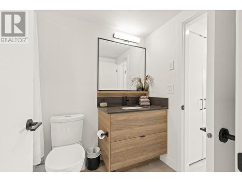 1471 St Paul Street Unit# 606 Lot# 7, Kelowna, BC - Indoor Photo Showing Bathroom