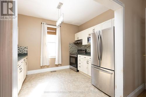 205 William Street N, Kawartha Lakes (Lindsay), ON - Indoor Photo Showing Kitchen