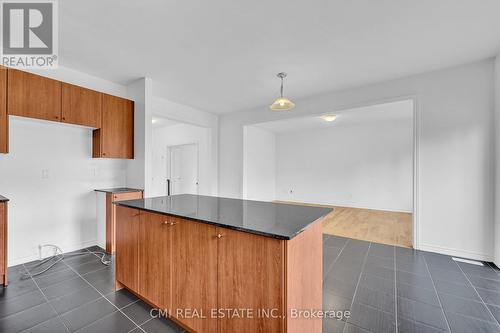 267 Ridley Crescent, Southgate, ON - Indoor Photo Showing Kitchen