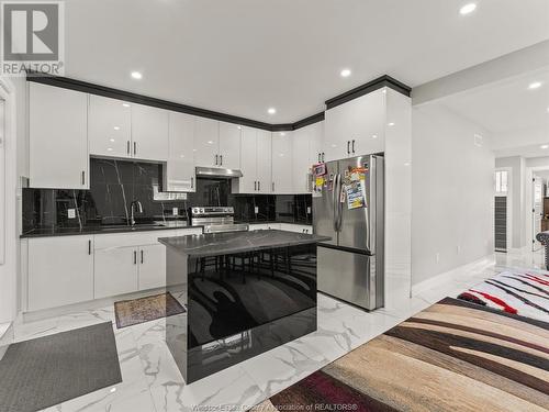 1320 Grand Marais Road East, Windsor, ON - Indoor Photo Showing Kitchen