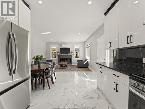 1320 Grand Marais Road East, Windsor, ON - Indoor Photo Showing Kitchen With Upgraded Kitchen