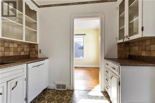 28 Kensington, Moncton, NB - Indoor Photo Showing Kitchen