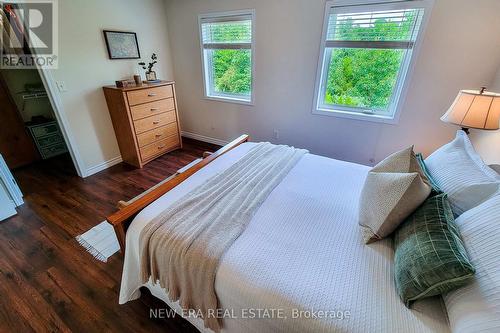 3263 Mccurdy Court, Burlington, ON - Indoor Photo Showing Bedroom