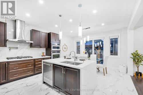 5 Forsyth Crescent E, Brampton, ON - Indoor Photo Showing Kitchen With Double Sink With Upgraded Kitchen