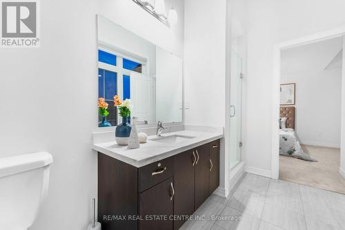 5 Forsyth Crescent E, Brampton, ON - Indoor Photo Showing Bathroom