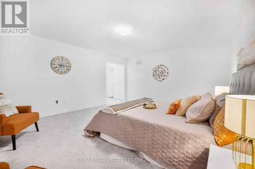 5 Forsyth Crescent E, Brampton, ON - Indoor Photo Showing Bedroom