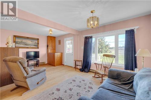 79 Mollins Road, Colpitts Settlement, NB - Indoor Photo Showing Living Room