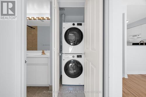 817 - 942 Yonge Street, Toronto, ON - Indoor Photo Showing Laundry Room