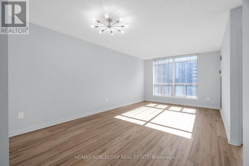 817 - 942 Yonge Street, Toronto, ON - Indoor Photo Showing Other Room