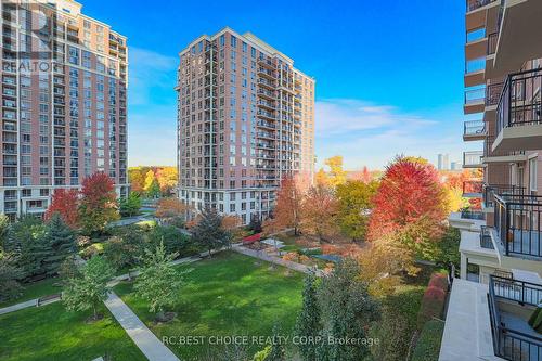 504 - 1103 Leslie Street, Toronto, ON - Outdoor With Facade