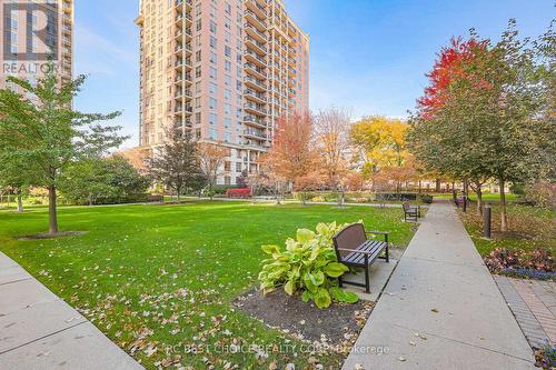 504 - 1103 Leslie Street, Toronto, ON - Outdoor With Facade