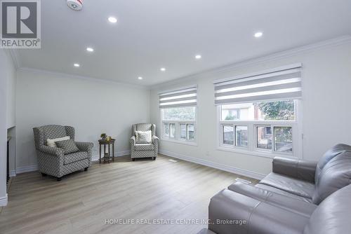 66 Swennen Drive, Brampton, ON - Indoor Photo Showing Living Room