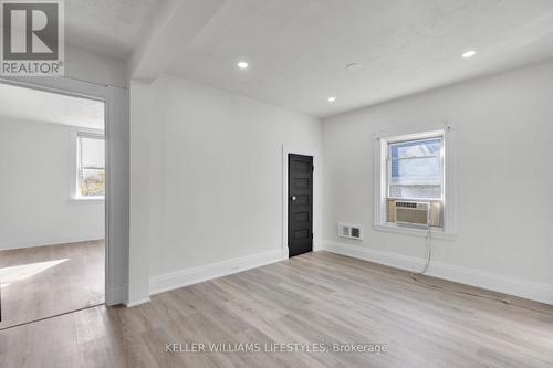 Upper - 96 Forest Avenue, St. Thomas, ON - Indoor Photo Showing Other Room